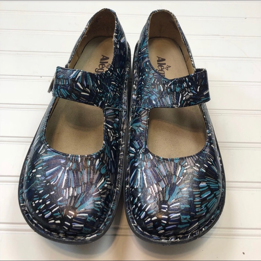Alegria nursing shoes